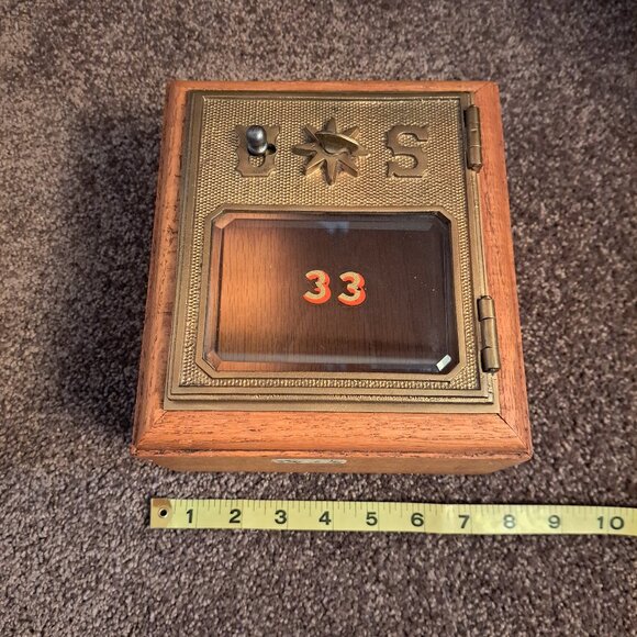 Antique USPS Post Office Box Door Bank With Combination And Original Brass Door - Picture 7 of 9